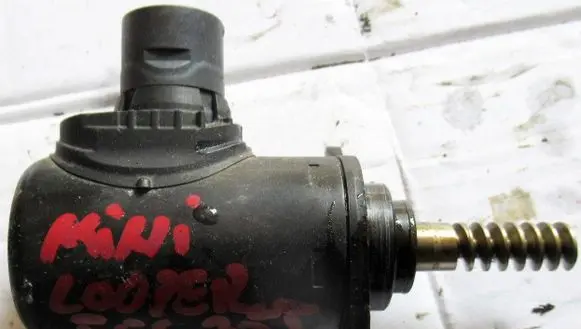 Mini One - Cooper F56 F55 Valve oil control 8652738