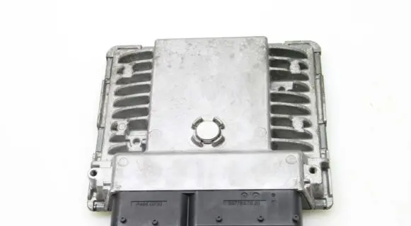 Skoda Fabia Mk2 (5J) Engine control unit/module 03F906070AM