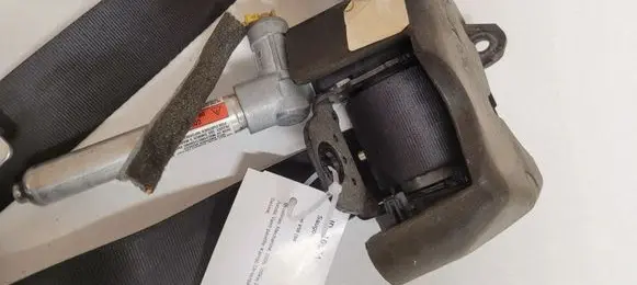 Volvo V50 Rear seatbelt 8665537