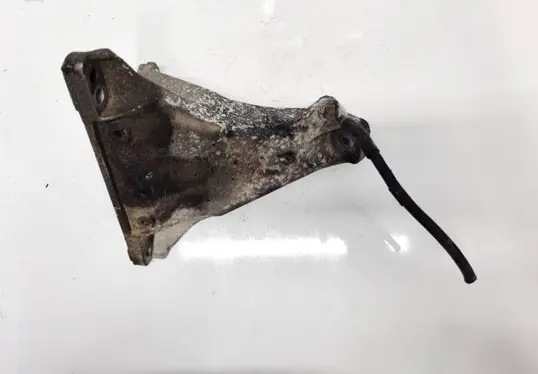 Audi A4 S4 B5 8D Engine mounting bracket 8D0199308L