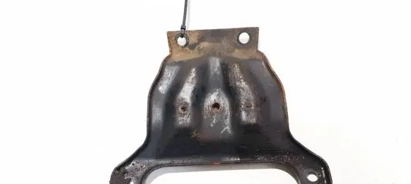 Subaru B9 Tribeca Engine mounting bracket