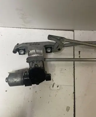 Ford C-MAX I Front wiper linkage and motor 3397020600