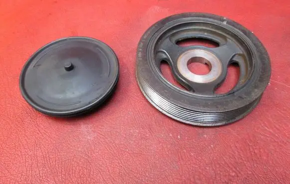 Ford Focus Crankshaft pulley 9654961080