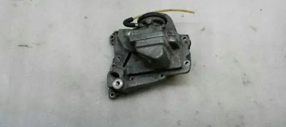 Mercedes-Benz CL C216 Other cylinder head part A2750100835