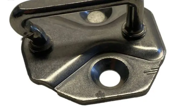 Ford Fiesta Front door lock loop/hook striker 8A61A21982AA 1515243