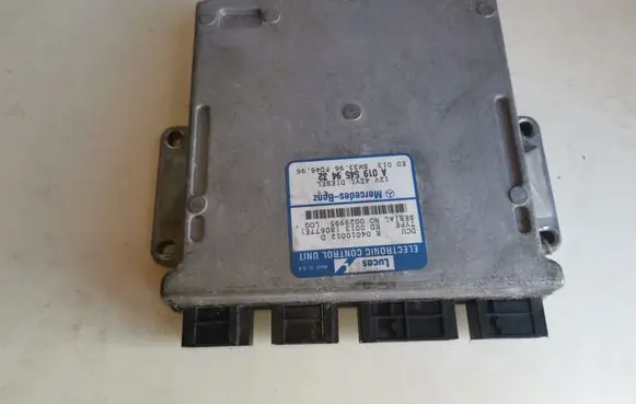 Mercedes-Benz E W210 Engine control unit/module A0195459432