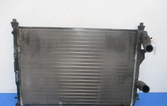 Renault Megane I Coolant radiator 8200062690