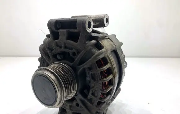 Volkswagen PASSAT B8 Generator/alternator 06K903026L