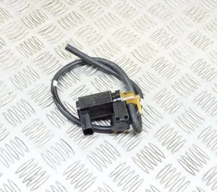 Volvo XC90 Turbo solenoid valve 70466400 31339808