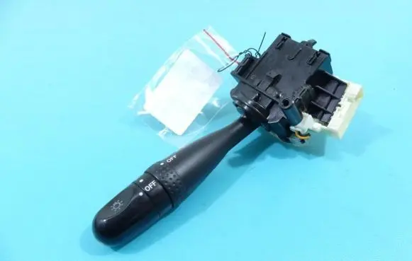 Suzuki Grand Vitara II Seat control switch 173744 IMPRK1344696