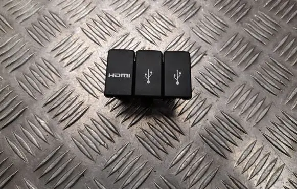 Honda CR-V USB socket connector NF4T4D