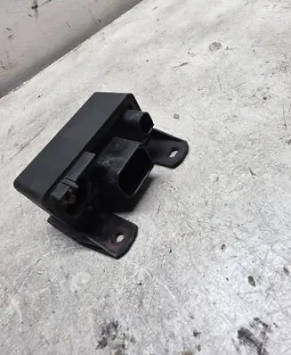 Mercedes-Benz E W211 Glow plug pre-heat relay