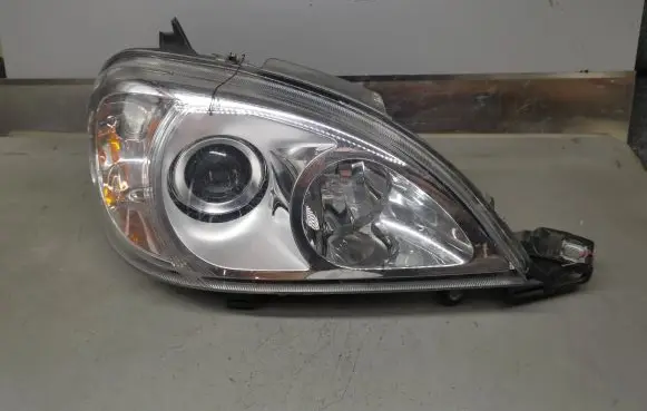 Mercedes-Benz ML W163 Headlight/headlamp 22315600 1638200749