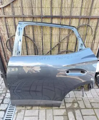 Cupra Formentor Rear door