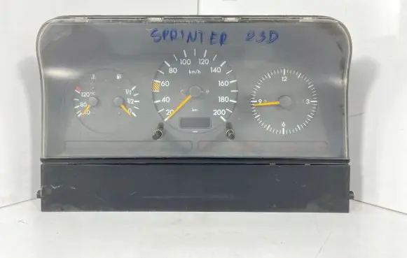 Mercedes-Benz Sprinter W901 W902 W903 W904 Speedometer (instrument cluster)