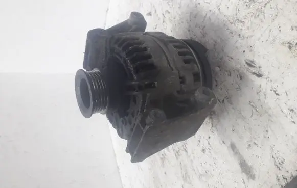Opel Zafira A Generator/alternator