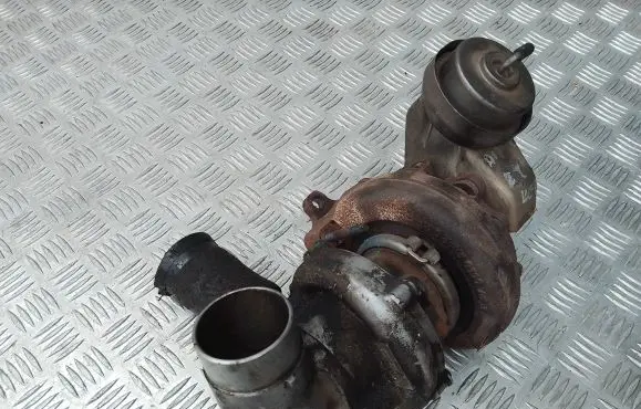 Toyota Avensis T250 Turbo