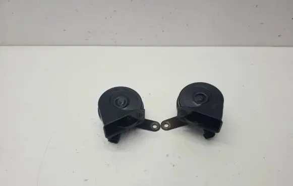 Chevrolet Captiva Horn signal 20871598 20871599