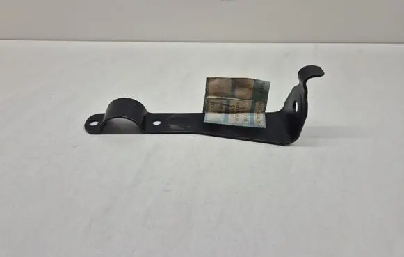 Mercedes-Benz E W210 Sway bar bush bracket, front A2013235540