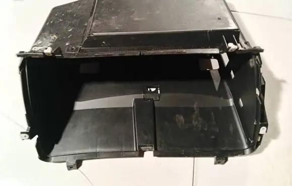 Peugeot 206 Glove box 9624693380