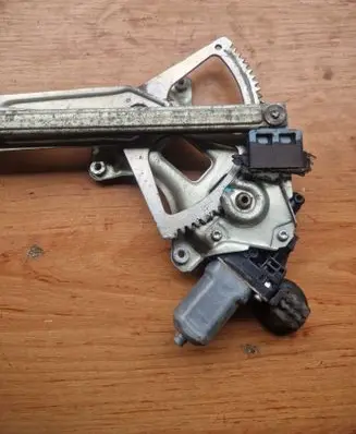 Lexus IS 220D-250-350 Rear door window regulator with motor 8572058010 0620401770