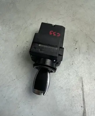 Mercedes-Benz Vito Viano W639 Ignition lock 6395450608