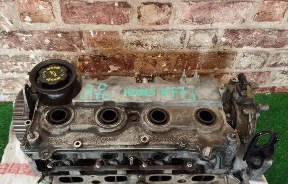 Mazda 5 Engine head RF5C41