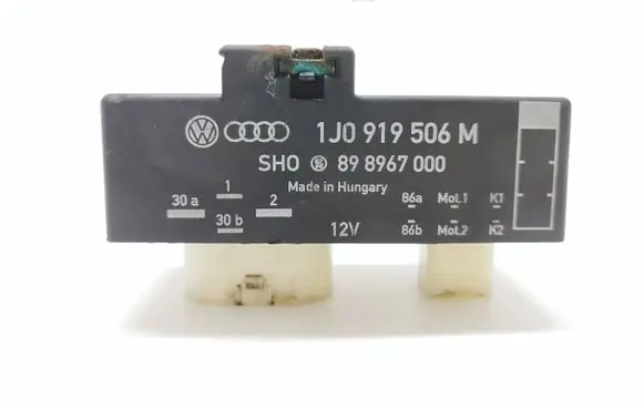 Skoda Roomster (5J) Glow plug pre-heat relay 1J0919506M 898967000