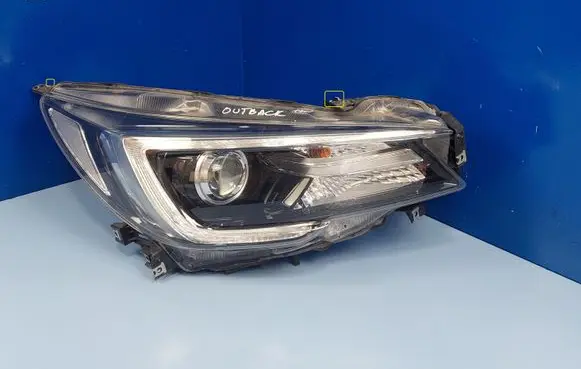 Subaru Outback (BS) Headlight/headlamp 84002AL181 84002AL180