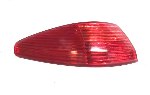 Peugeot 607 Rear/tail lights