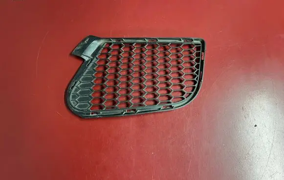 BMW X5 F15 Front bumper lower grill 7205578 51117205578
