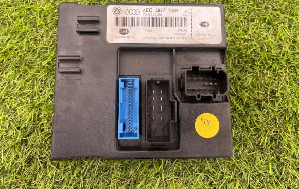 Audi A8 S8 D3 4E Comfort/convenience module 4E0907289 5DK00843203 4E0910289