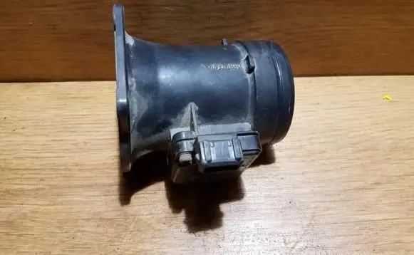 Audi A6 S6 C5 4B Mass air flow meter 058133471