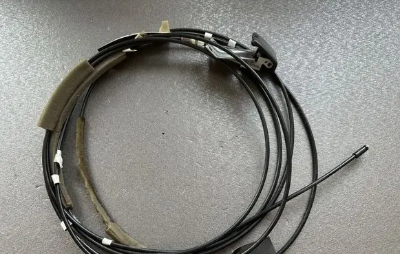 Nissan Patrol Y61 Fuel cap flap release cable 78820VB700 78823VE000