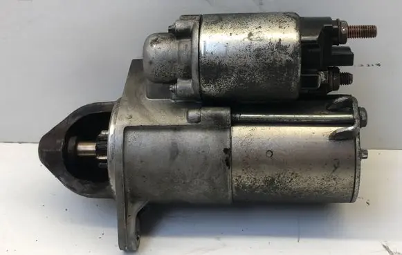 Opel Zafira B Starter motor GN55556092
