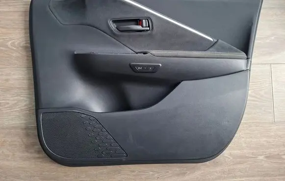 Toyota C-HR II Front door card panel trim 67777X1B28 67061F4240C6