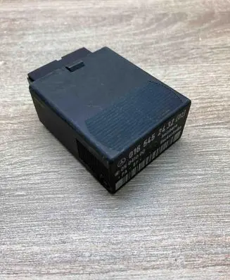 Mercedes-Benz Sprinter W901 W902 W903 W904 Coolant fan relay 0165452432 05041000