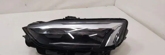 Audi A5 Headlight/headlamp 8W6941011