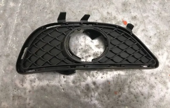 Mercedes-Benz CLS C218 AMG Front fog light trim/grill A2188850923-BILI A2188850923