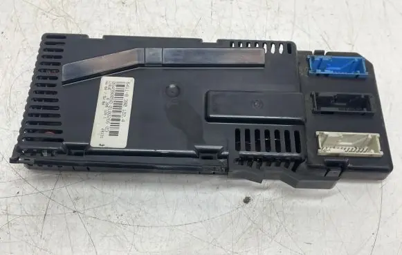 BMW 5 E34 Comfort/convenience module 641183901224 83901201