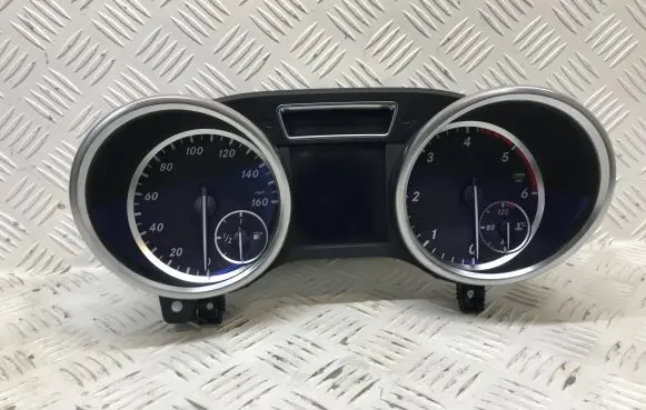 Mercedes-Benz ML W166 Speedometer (instrument cluster) A1669002805