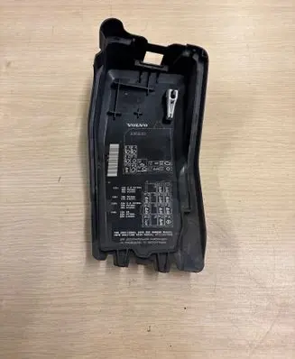 Volvo XC60 Fuse box cover 30659262