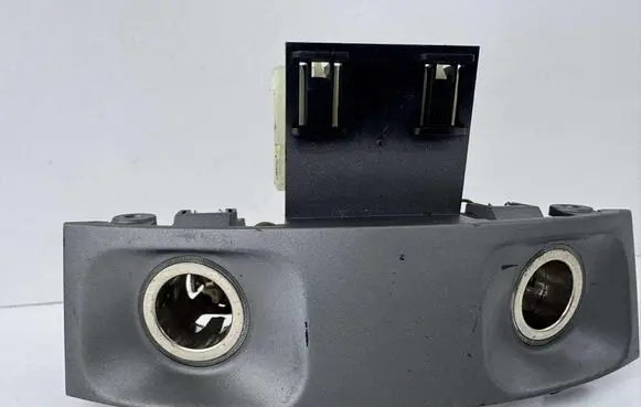 BMW 7 E65 E66 Cigarette lighter 58450713 7002402