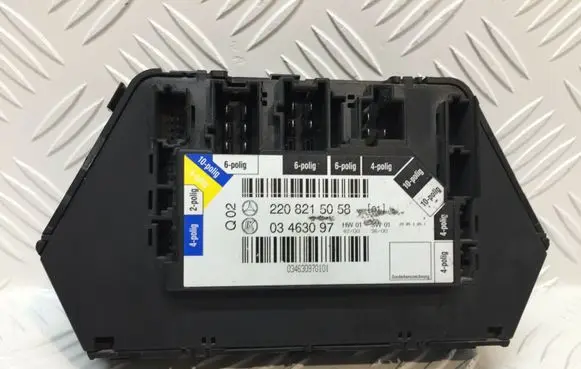 Mercedes-Benz S W220 Seat control module 2208215058