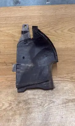 Volvo V70 Other under body part 30744318