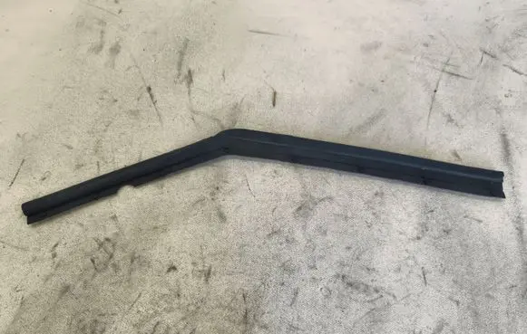 Nissan Murano Z52 Engine compartment rubber 658205AA0B