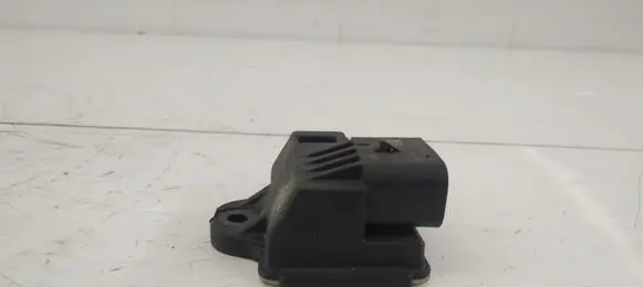 BMW 5 F10 F11 Glow plug pre-heat relay 781085603