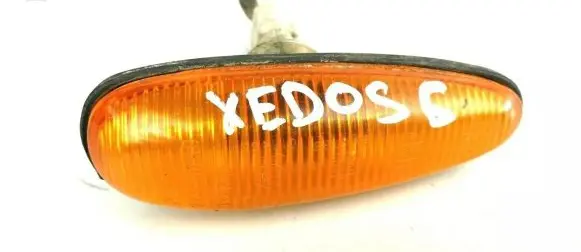 Mazda Xedos 6 Front fender indicator light