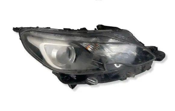 Peugeot 2008 I Headlight/headlamp 