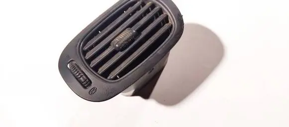 Chrysler Grand Voyager IV Dash center air vent grill 0sc91trmaa 12050
